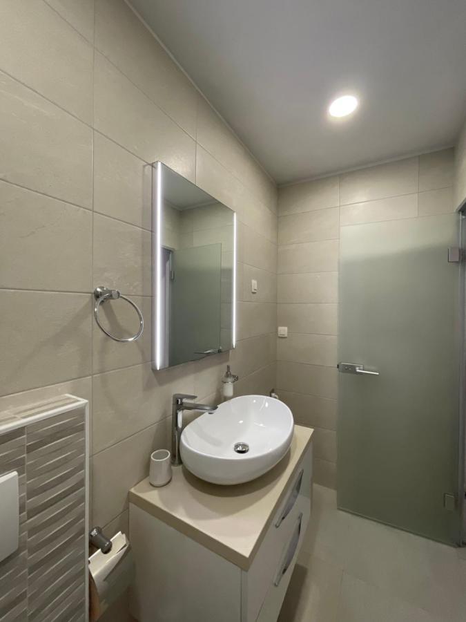 Apartments Galic ชิเบนิก ภายนอก รูปภาพ