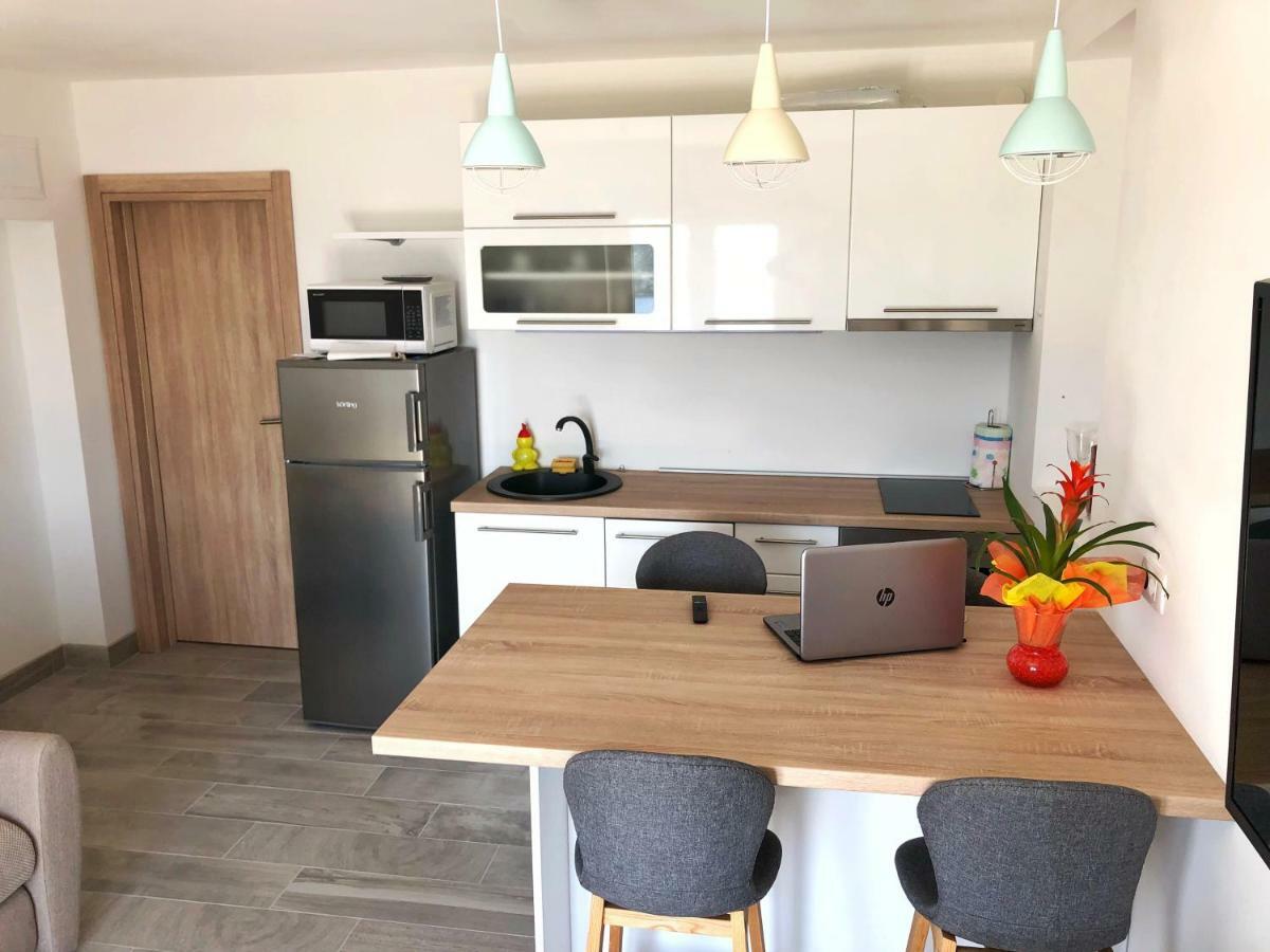 Apartments Galic ชิเบนิก ภายนอก รูปภาพ