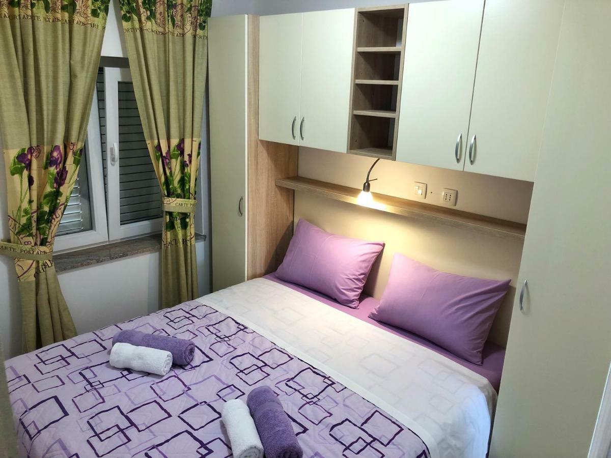 Apartments Galic ชิเบนิก ภายนอก รูปภาพ