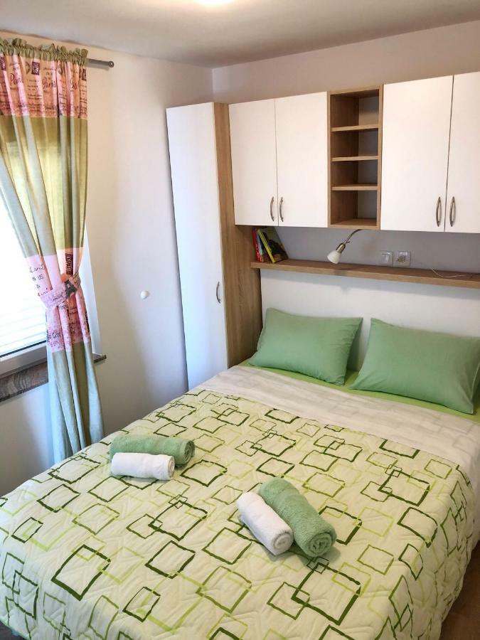 Apartments Galic ชิเบนิก ภายนอก รูปภาพ