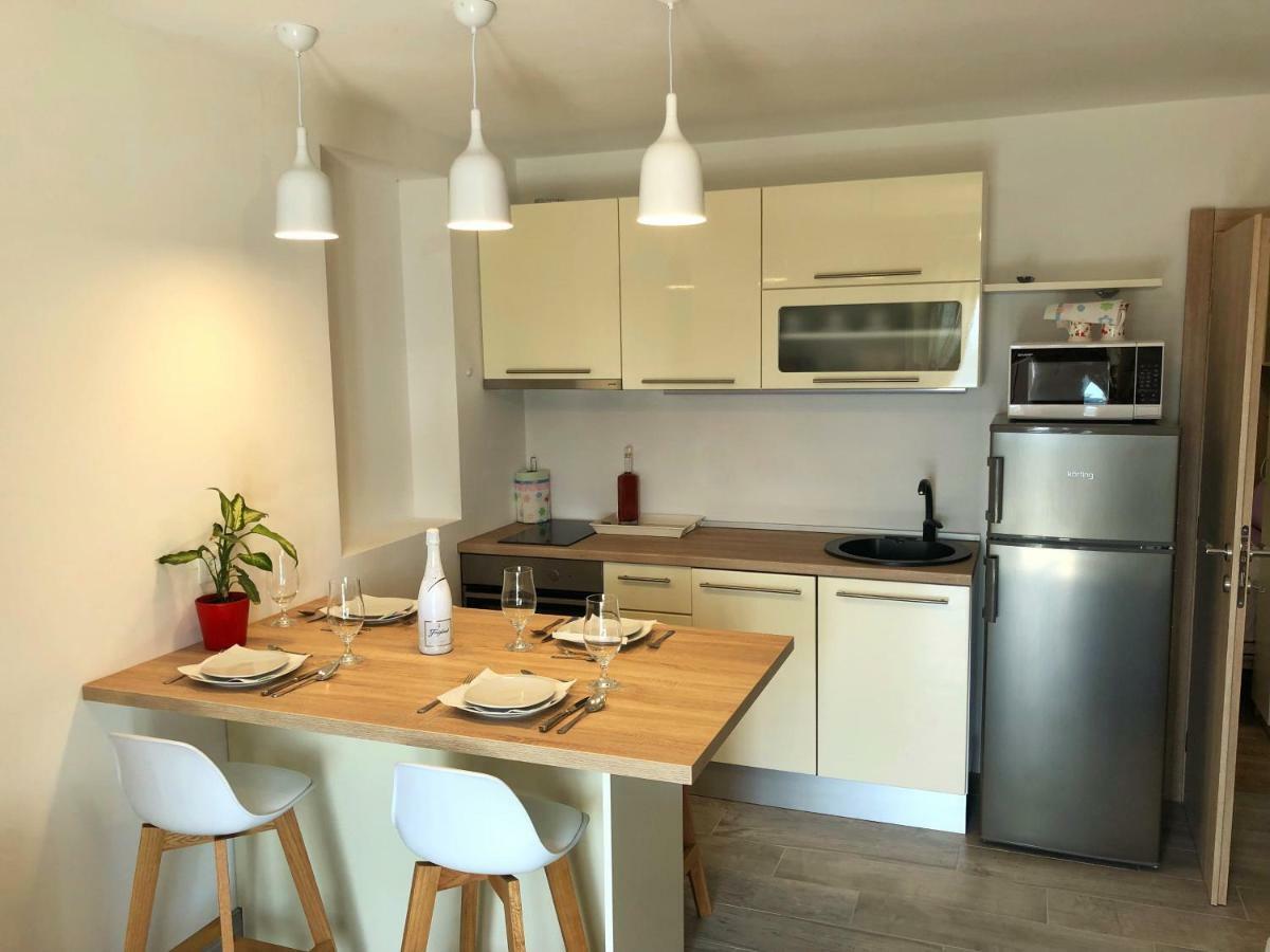 Apartments Galic ชิเบนิก ภายนอก รูปภาพ